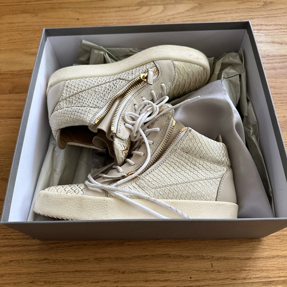 Giuseppe Zanotti High Top Snake Skin Sneakers 38 1/2